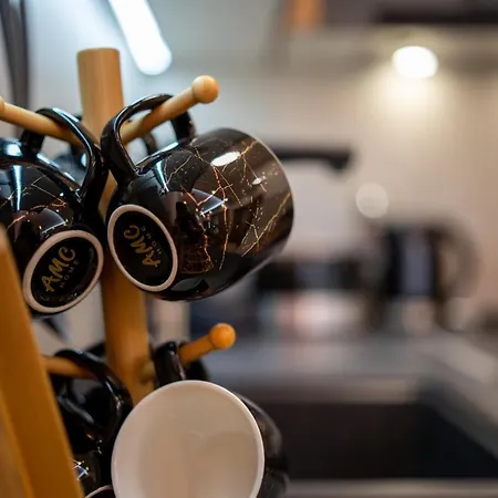 Crown Leonardo 6 Διαμέρισμα *