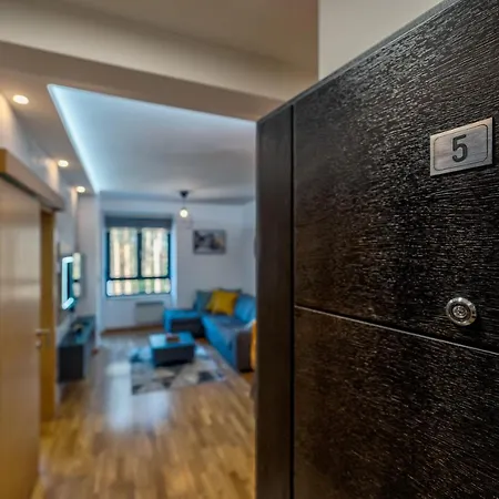 Crown Leonardo 6 Zlatibor