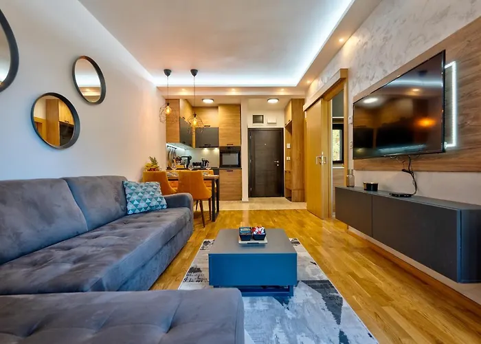 Διαμέρισμα Crown Leonardo 6 *