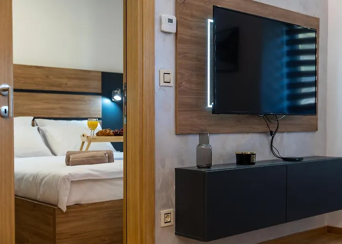 Διαμέρισμα Crown Leonardo 6 *