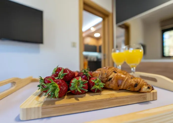 Διαμέρισμα Crown Leonardo 6 *