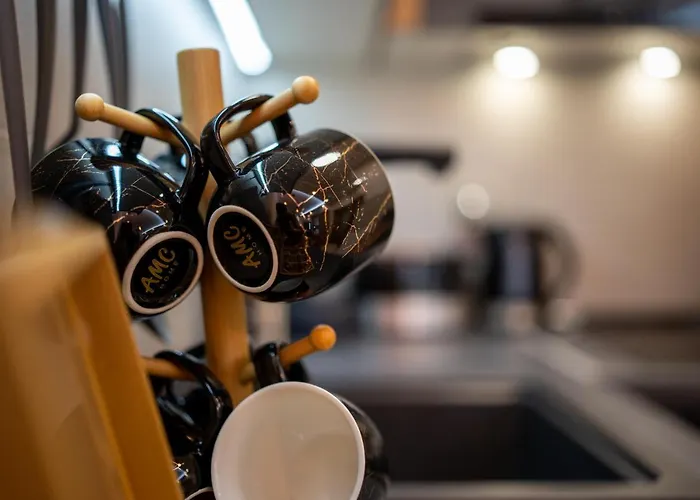 Crown Leonardo 6 Διαμέρισμα *