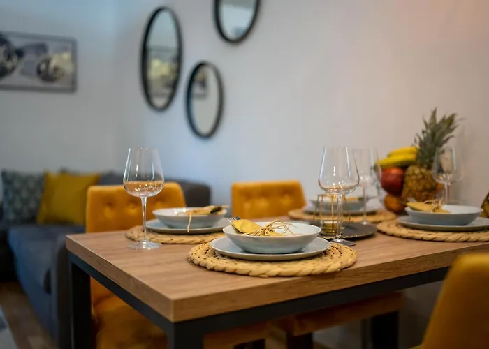 Διαμέρισμα Crown Leonardo 6 *